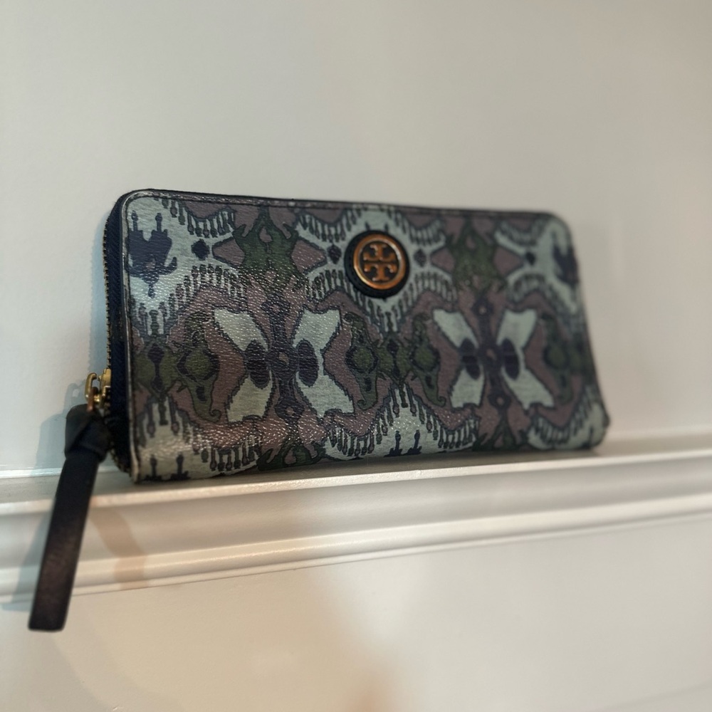 Tory Burch Wallet